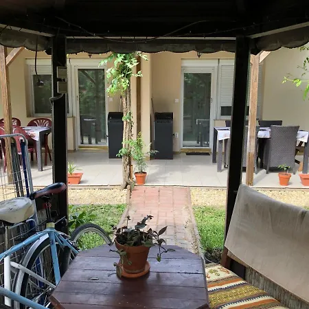Bottyan Apartman Lejlighed *